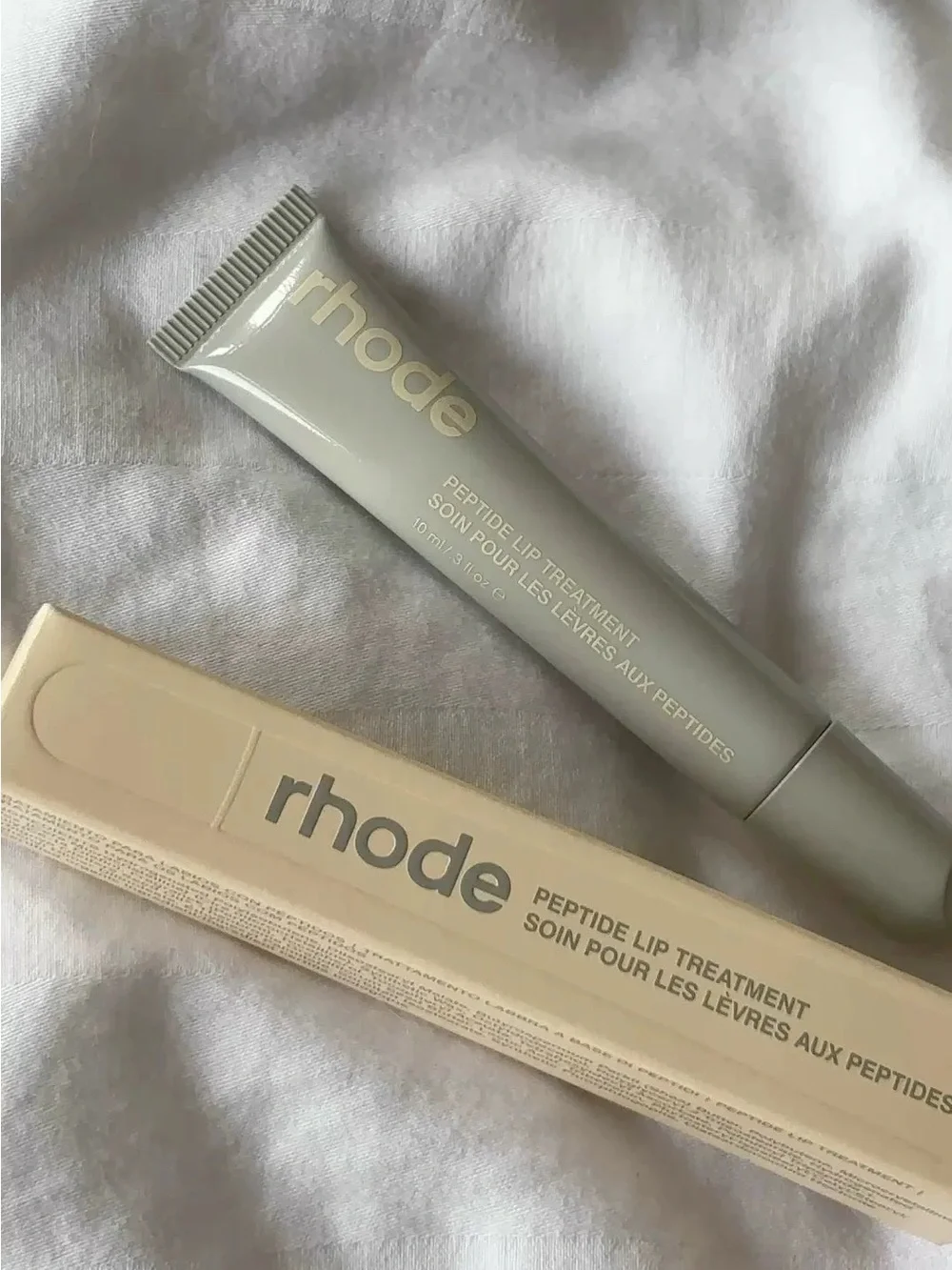 🧁RHODE Lip Treatment Salted Caramel